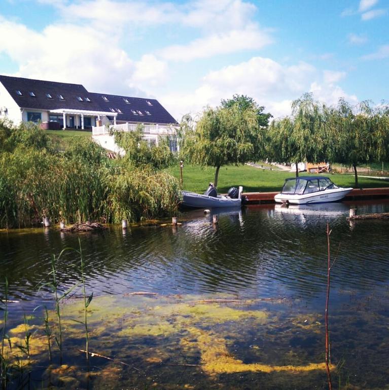 Pike Inn Dunavatul De Sus - Delta Dunarii Dunavăţu de Sus Екстериор снимка
